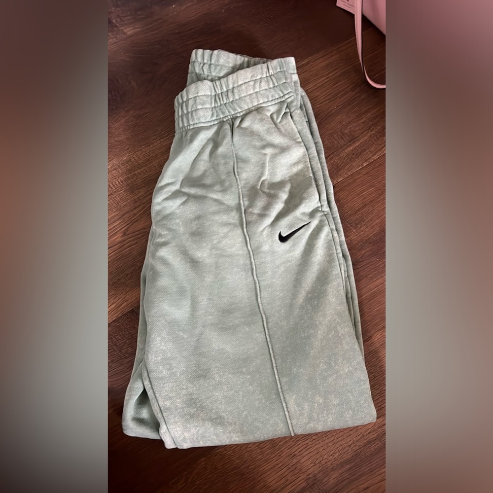 Nike Sweatpants